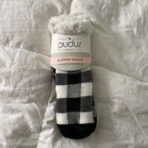 Pudus Slipper Socks NWT
